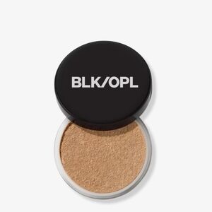 BLK/OPL TRUE COLOR Soft Velvet Finishing Powder, Neutral Light  hypoallergenic